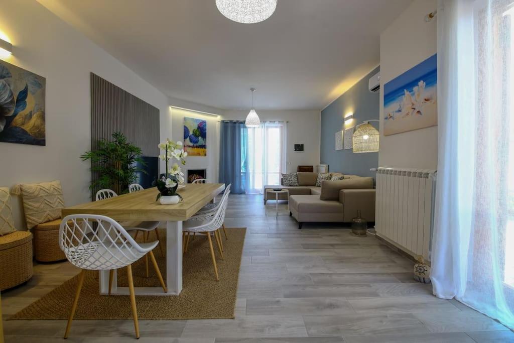 Villa Vera, Accesso Al Mare, Vista Castello, Ac Μπρίντιζι Εξωτερικό φωτογραφία